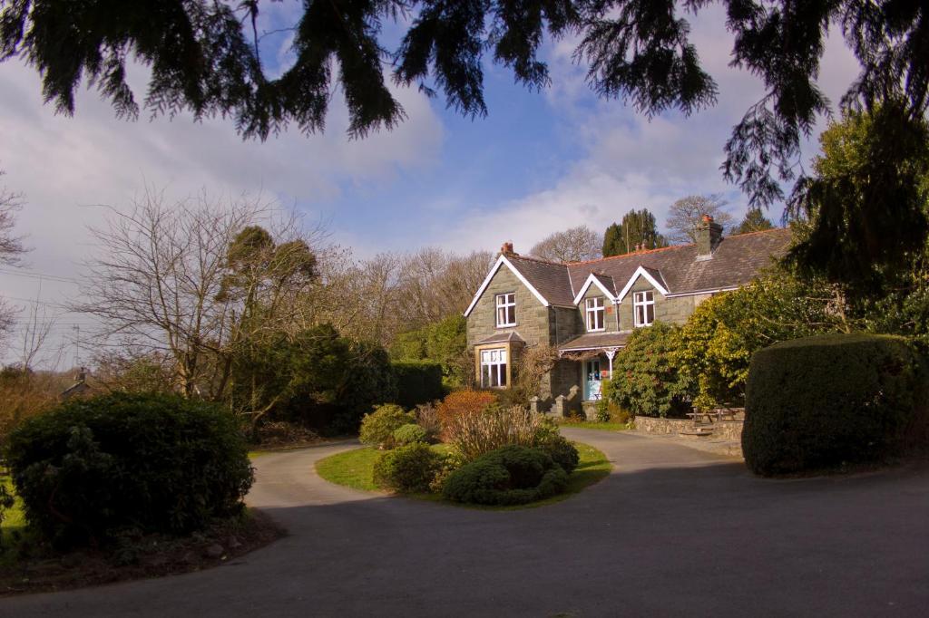 Ty Mawr Hotel Llanbedr  Exterior photo
